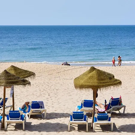 3 Bedroom Amazing In Cádiz